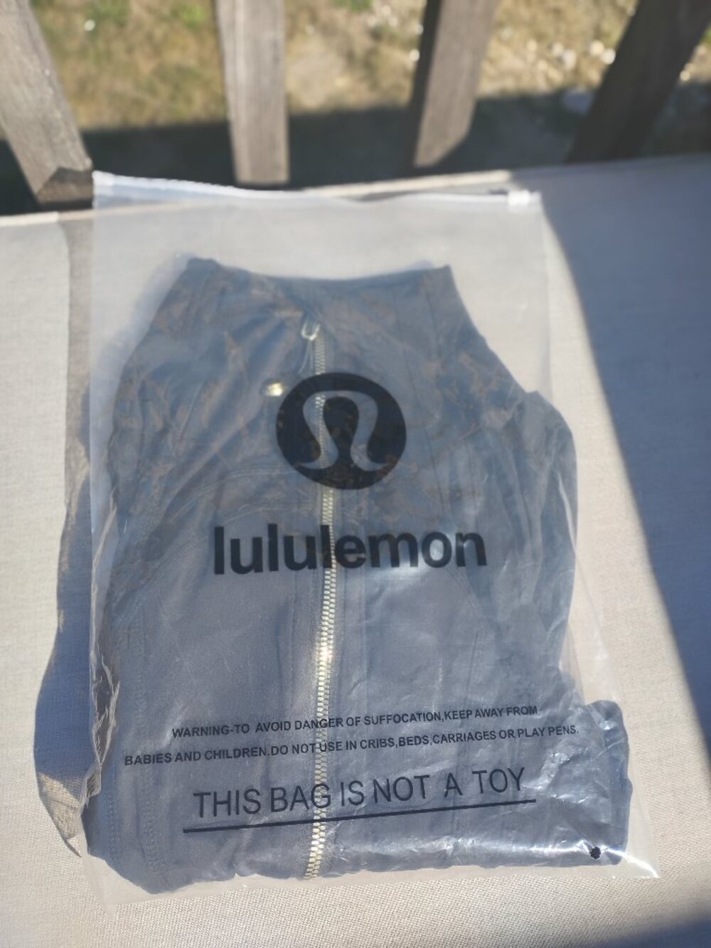 Lululemon Define Jacket Luon - Rare Special Edition Gold Zipper Black - Size 4
